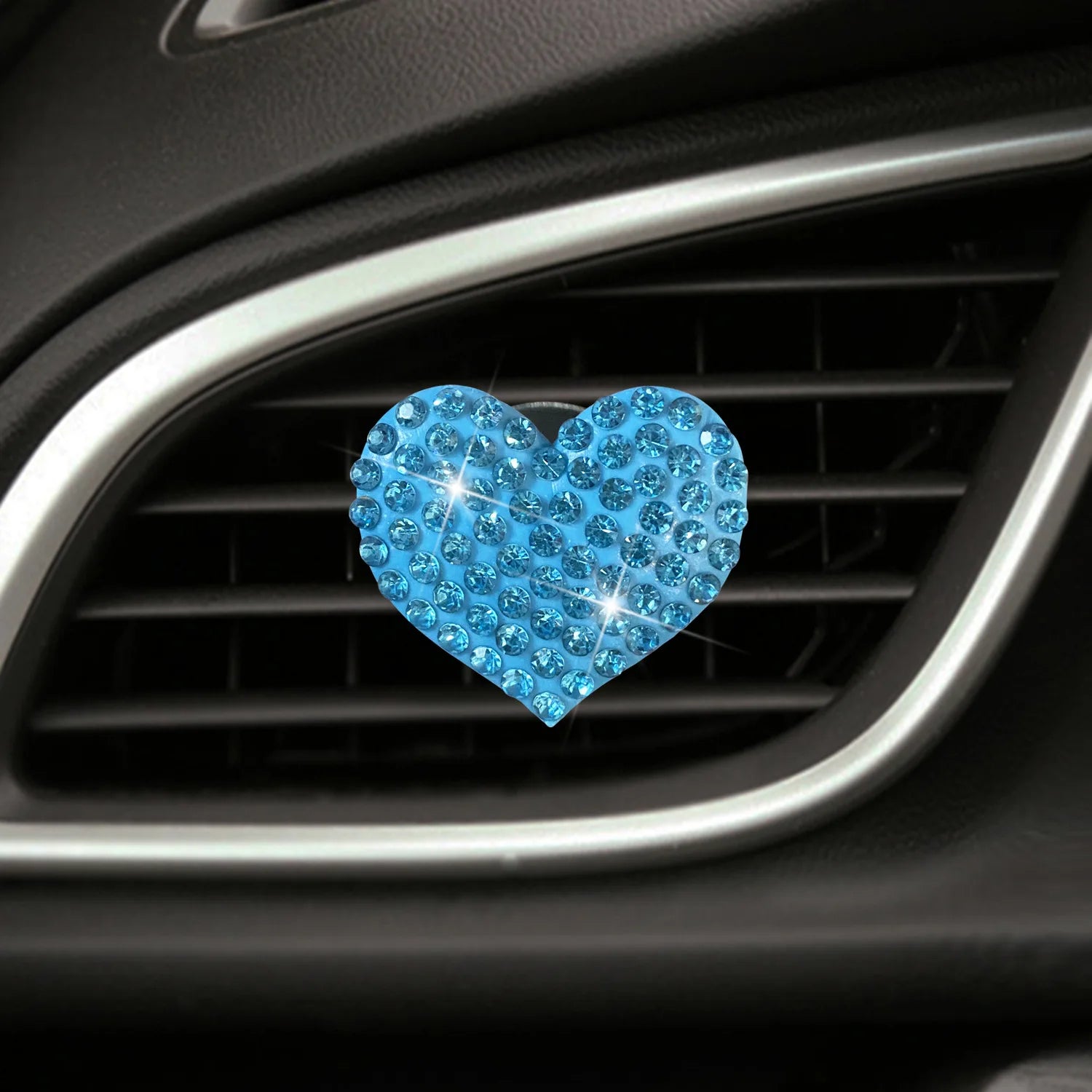 Heart-Shaped Car Aromatherapy Clip – Rhinestone Vent Decor