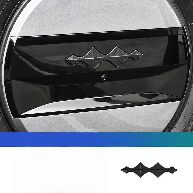 BYD Leopard 5/8 Emblem Set – 2023-2025 Black Exterior Logos