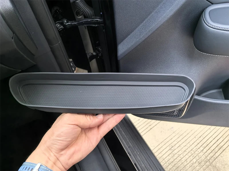 BYD Leopard 5 Passenger Storage Box – 2023-2024 Silicone Organizer Pad