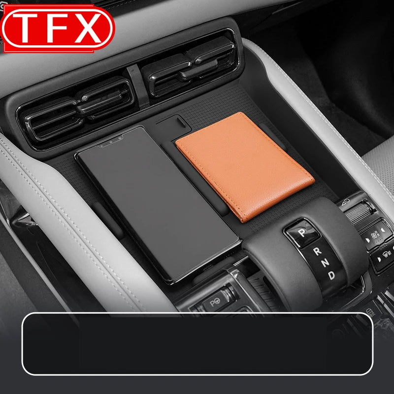 BYD Leopard 5 Wireless Charging Pad – Central Console Silicone Mat