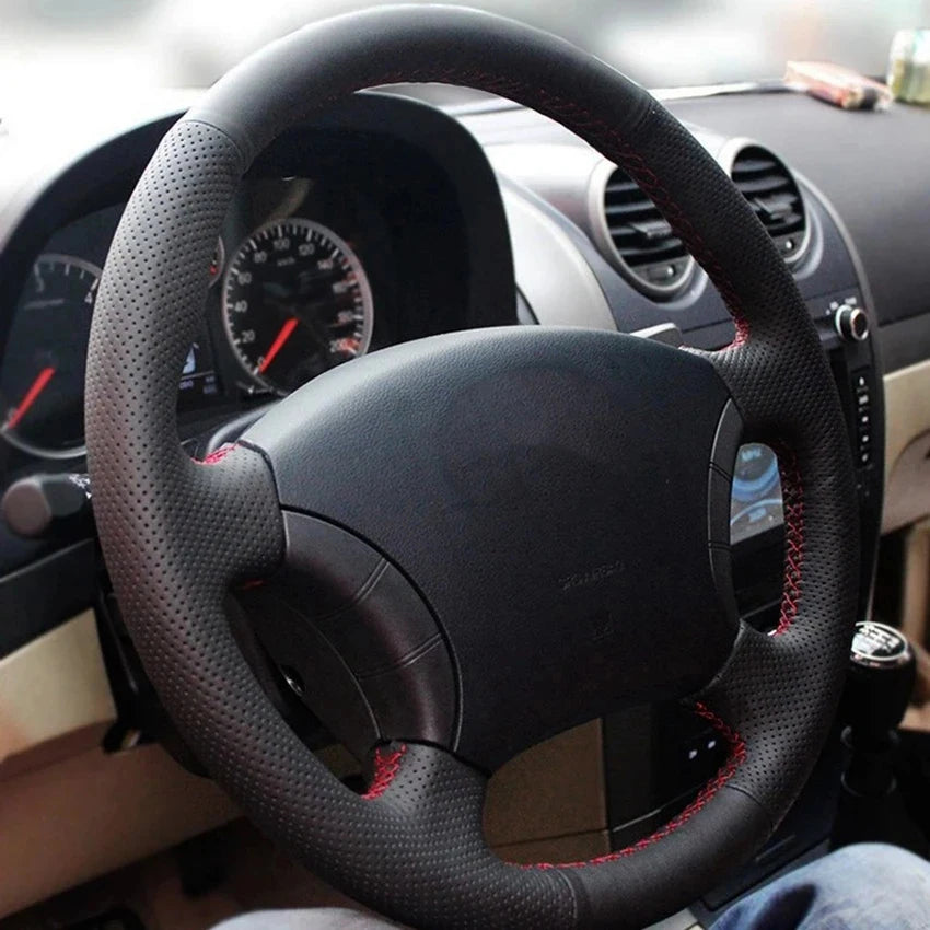 Haval H3/H5 Steering Wheel Cover – Hand-Stitched Leather