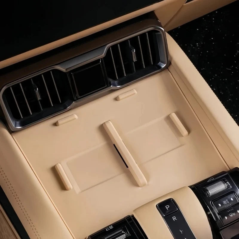 BYD Leopard 8 Charging Mat – Silicone Non-Slip Console Pad