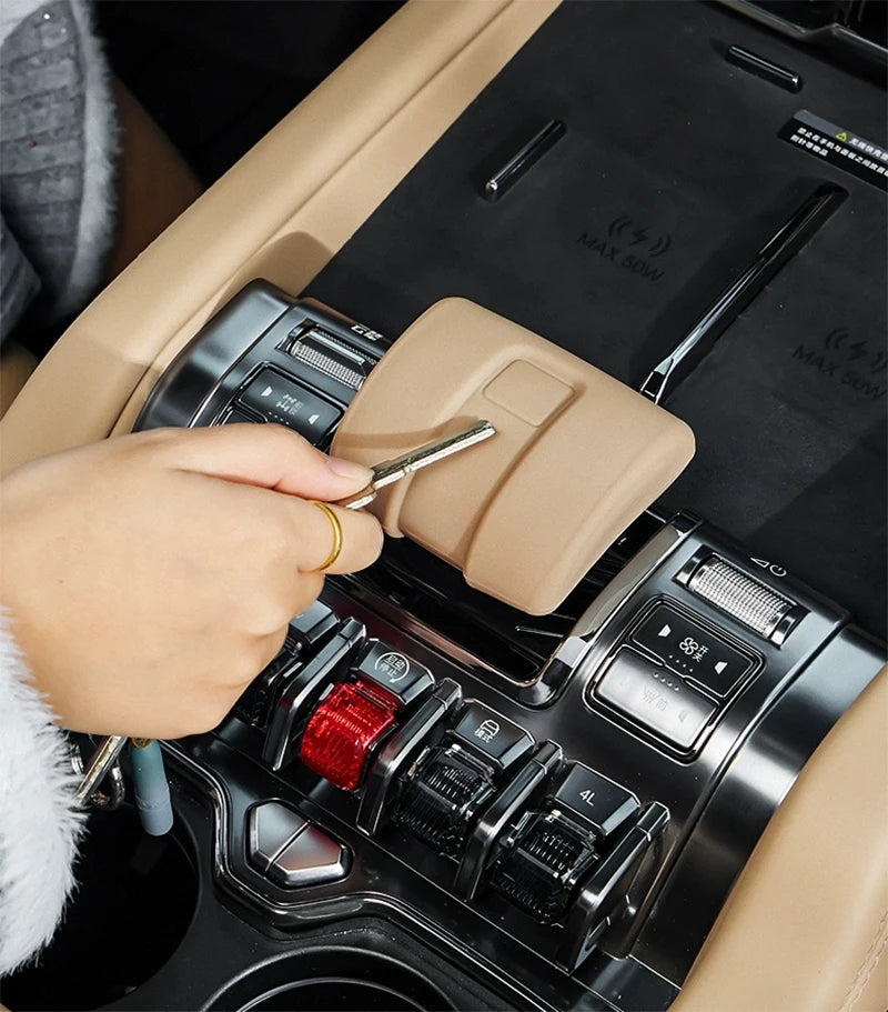 BYD Leopard 8 Gear Cover – 2024-2025 Silicone Lever Protector