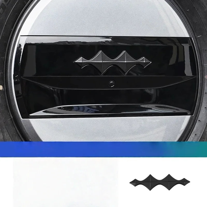 BYD Leopard 5/8 Emblem Set – 2023-2025 Black Exterior Logos