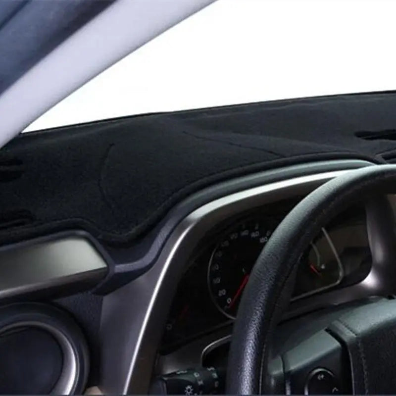 Haval H3/H5 Dashboard Mat – 2010-2012 Anti-Slip Sunshade